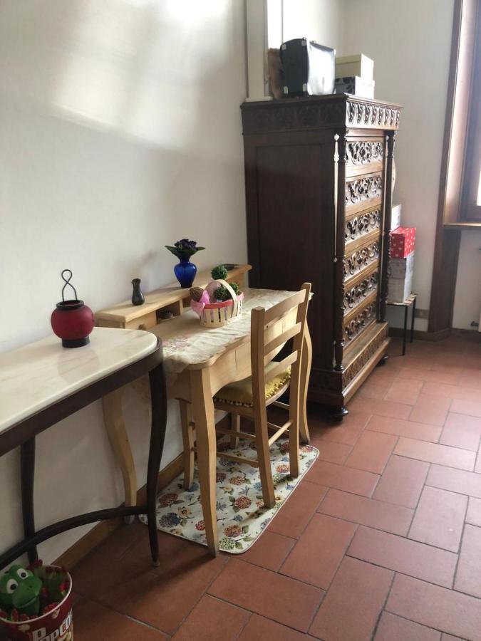 Solo Traveller Bedroom In Homestays City Center 피렌체 외부 사진