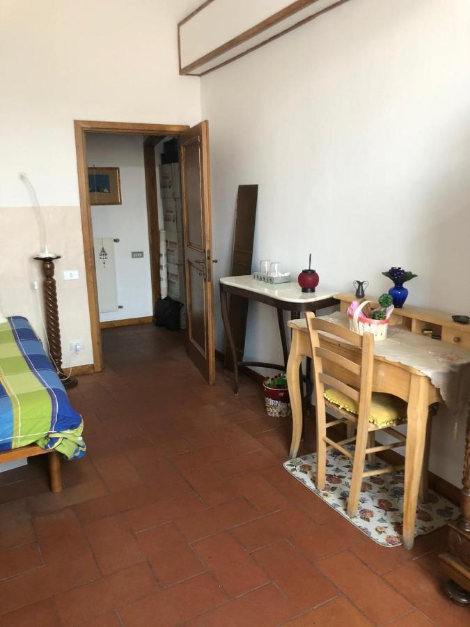 Solo Traveller Bedroom In Homestays City Center 피렌체 외부 사진